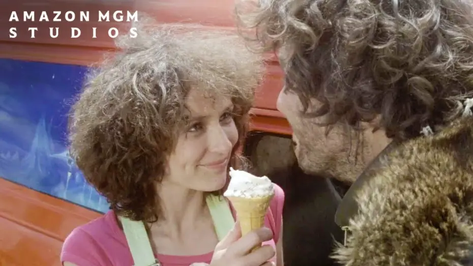 Видео к фильму Безумный Макс | Jessie Escapes The Motorcycle Gang