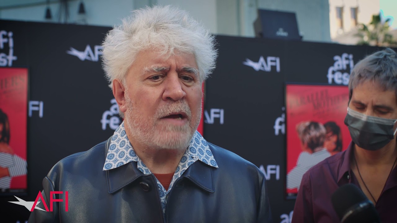 Видео к фильму Параллельные матери | Interview with PARALLEL MOTHERS Director Pedro Almod&oacute;var