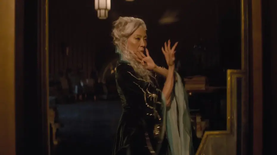 Видео к фильму Wicked: For Good | Oz Writes a New Chapter