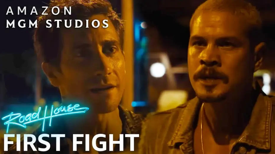 Видео к фильму Дом у дороги | Dalton Delivers a Series of Epic Slaps During First Big Fight