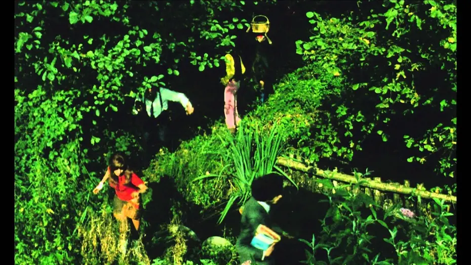 Видео к фильму Уик-энд | Original French Trailer