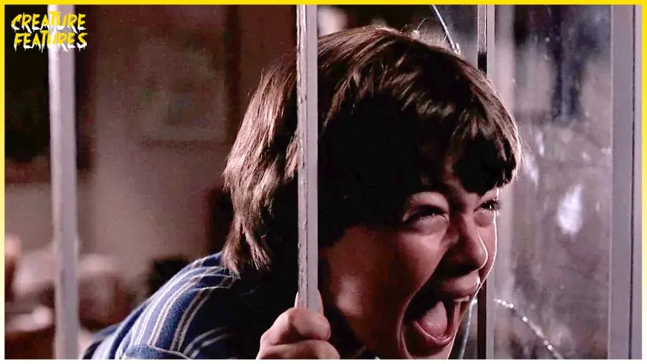 Видео к фильму Pulse | Trapped Inside The House