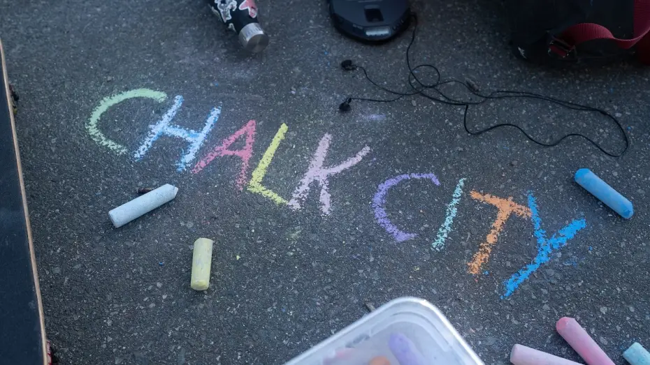 Видео к фильму Chalk City — Chalk City [Official Trailer]