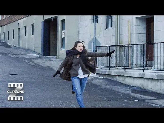 Видео к фильму Дитя тьмы | Runaway Car
