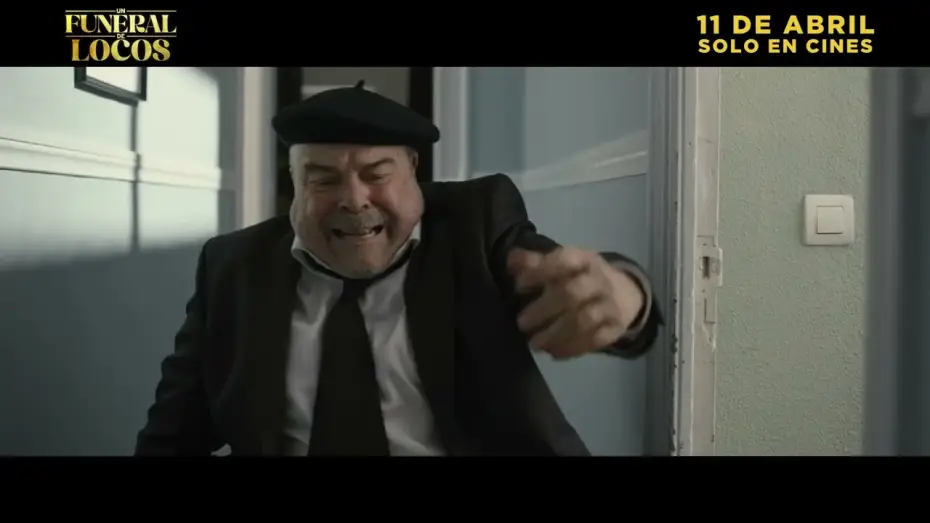 Видео к фильму Un funeral de locos | Siempre hay uno que es un poco vinagre.