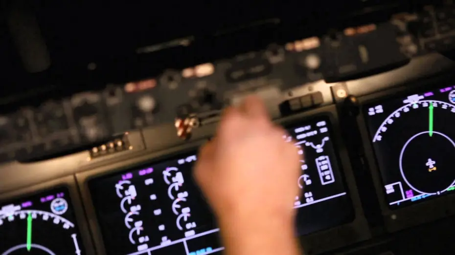 Видео к фильму Карантин 2: Терминал | Карантин 2: Терминал - Трейлер