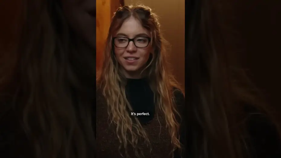 Видео к фильму Горничная | you might want to warm up your face muscles before Boxing Day...