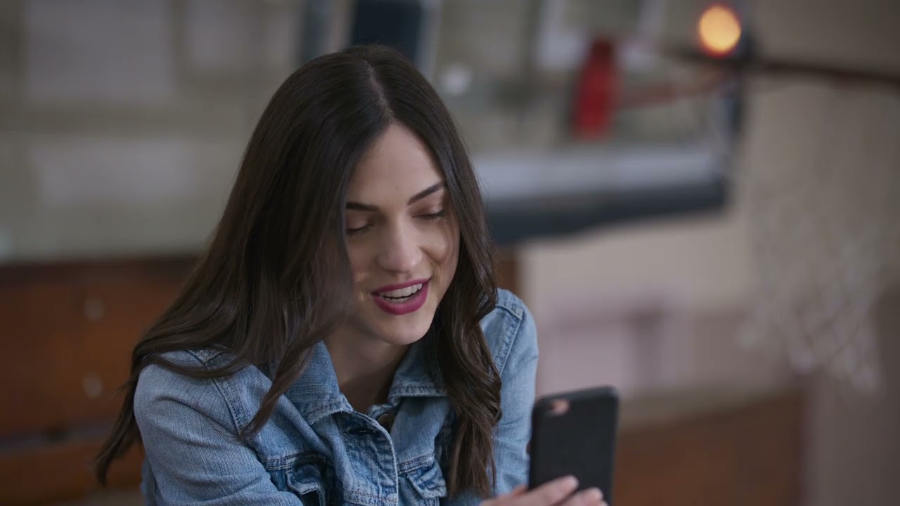 Видео к фильму The Secrets She Keeps | The Secrets She Keeps Trailer