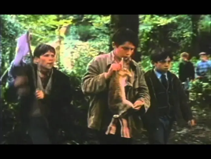 Видео к фильму War of the Buttons | War Of The Buttons Trailer 1995