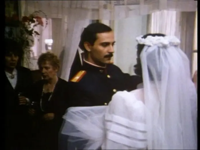 Видео к фильму Пчеловод | The Beekeeper (1986) | Official Trailer