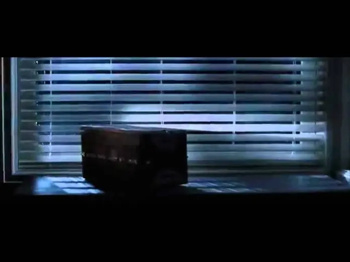 Видео к фильму Шкатулка проклятия | The Possession (El Origen del Mal) - Primer tr&aacute;iler Espa&ntilde;ol