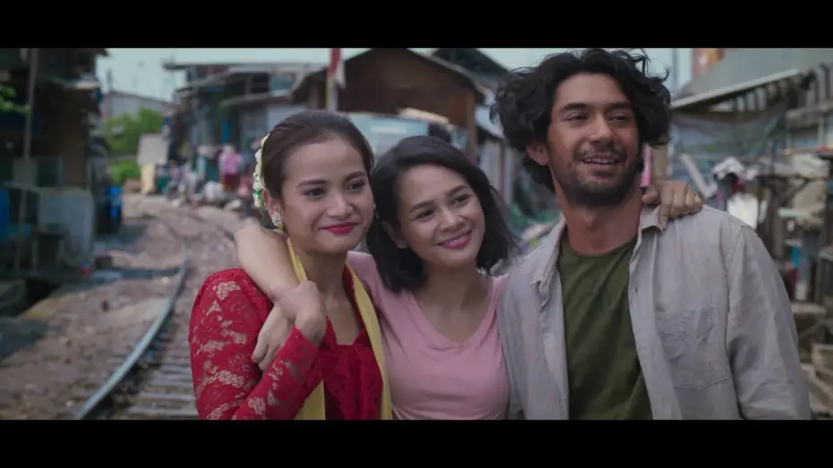 Видео к фильму Heaven Under The Sky | Official Trailer Film Surga di Bawah Langit