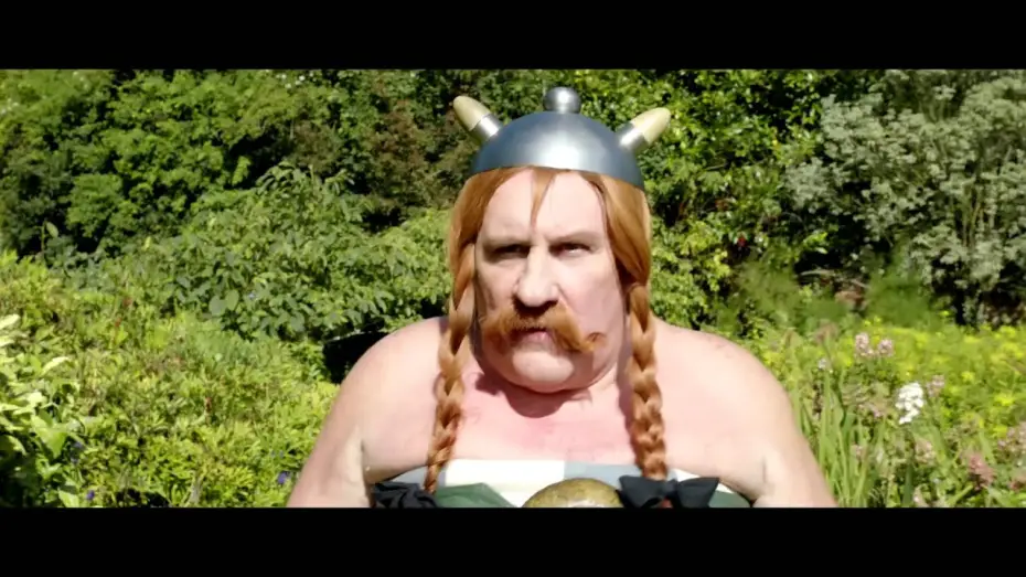 Видео к фильму Астерикс и Обеликс в Британии | ASTERIX ET OBELIX : AU SERVICE DE SA MAJESTE - Bande Annonce VF