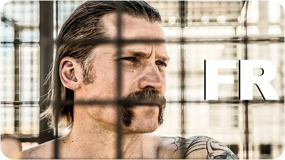 Видео к фильму Выстрел в пустоту | L&rsquo;EXÉCUTEUR Bande Annonce VF (SHOT CALLER // 2017)