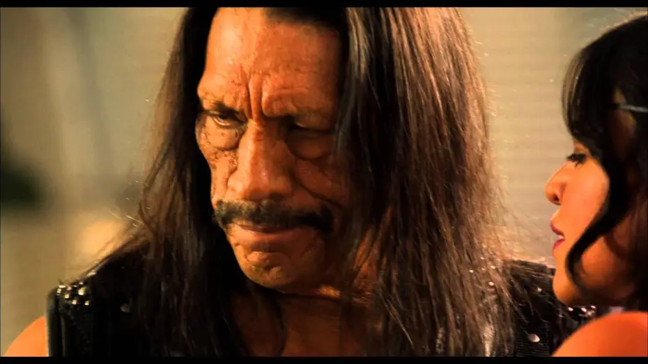 Видео к фильму Мачете убивает — MACHETE KILLS - Extrait 4 - VF - Danny Trejo, Michelle Rodriguez, Amber Heard