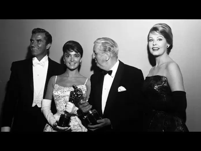 Видео к фильму В джазе только девушки | Some Like It Hot and Ben-Hur Win Costume Design: 1960 Oscars
