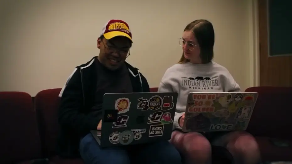 Видео к фильму Senioritis Stirkes! 2: The Final Project — Senioritis Strikes Back! The Final Project Official Trailer | ThomasProductions