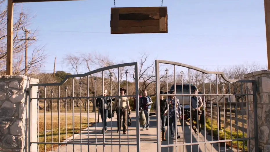 Видео к фильму The Walking Deceased | Official Trailer