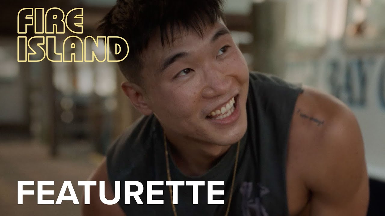 Видео к фильму Файер-Айленд | "Packing For The Pines" Featurette