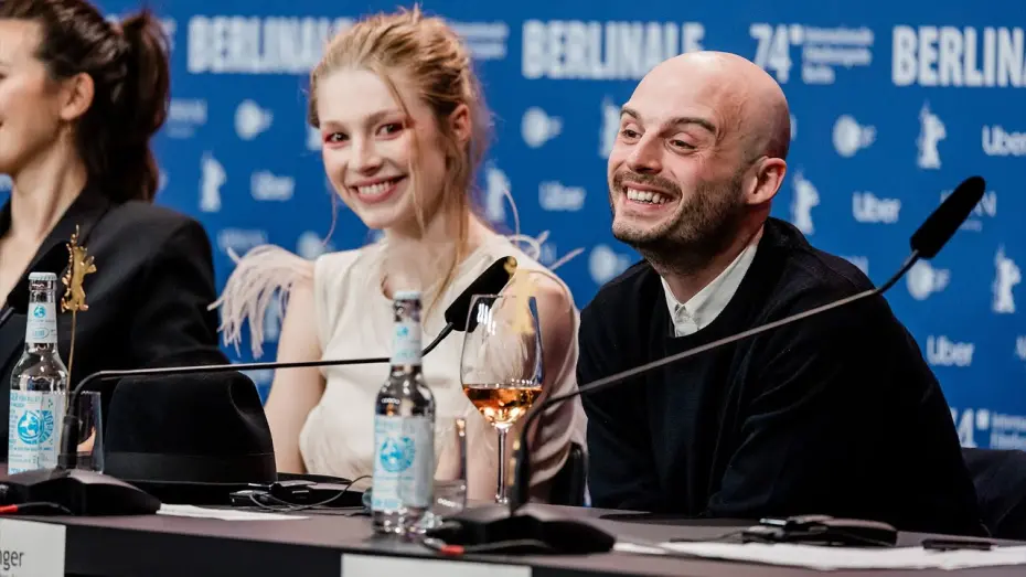 Видео к фильму Cuckoo | Berlinale Press Conference "Cuckoo"