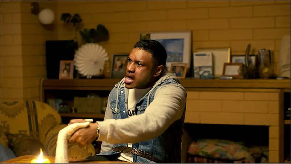 Видео к фильму Два, три, демон, приди! | Possession party montage