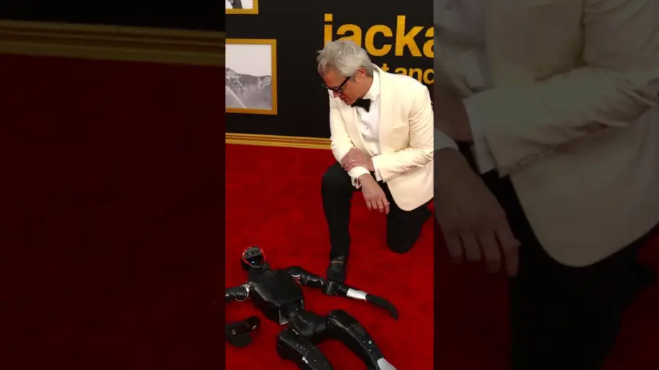 Видео к фильму Jackass 5 — Larry