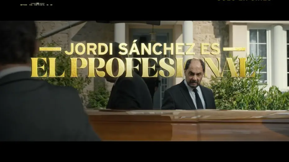 Видео к фильму Un funeral de locos | Es el mejor en lo suyo... o no.
