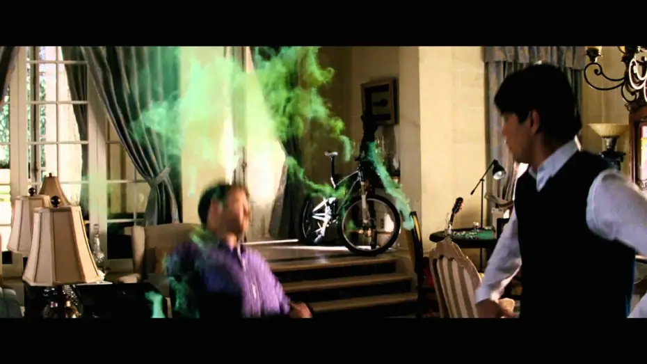 Видео к фильму Зеленый Шершень | The Green Hornet - Nuovo trailer ufficiale italiano