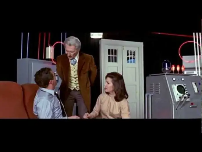 Видео к фильму Вторжение Далеков на Землю | DALEKS-INVASION EARTH 2150AD EXCERPT