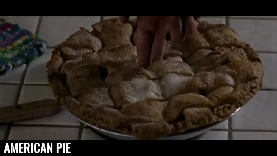 Видео к фильму Американский пирог | American Pie - Sc&egrave;ne culte - baise une tarte aux pommes