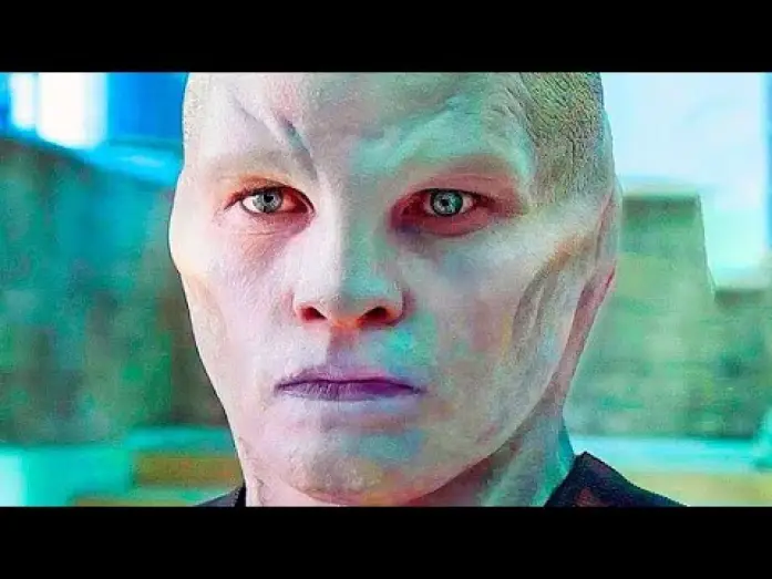 Видео к фильму Титан | TITAN (Trailer espa&ntilde;ol)