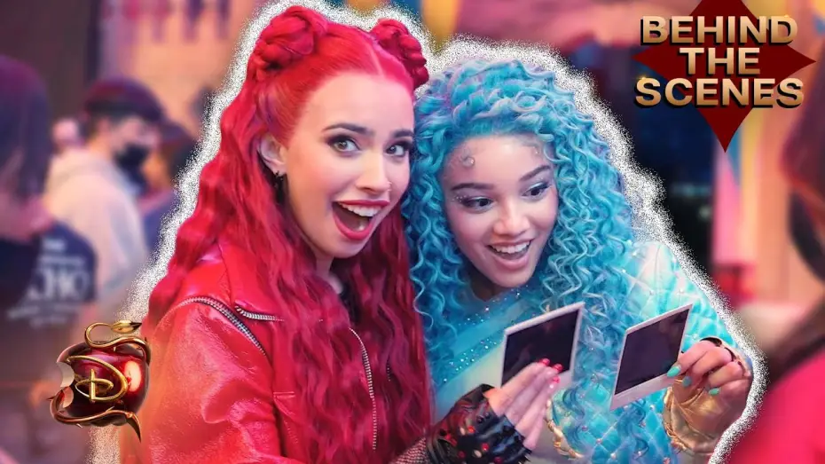Видео к фильму Наследники: Возвышение Рэд | Kylie Cantrall & Malia Baker: A Day in the Life