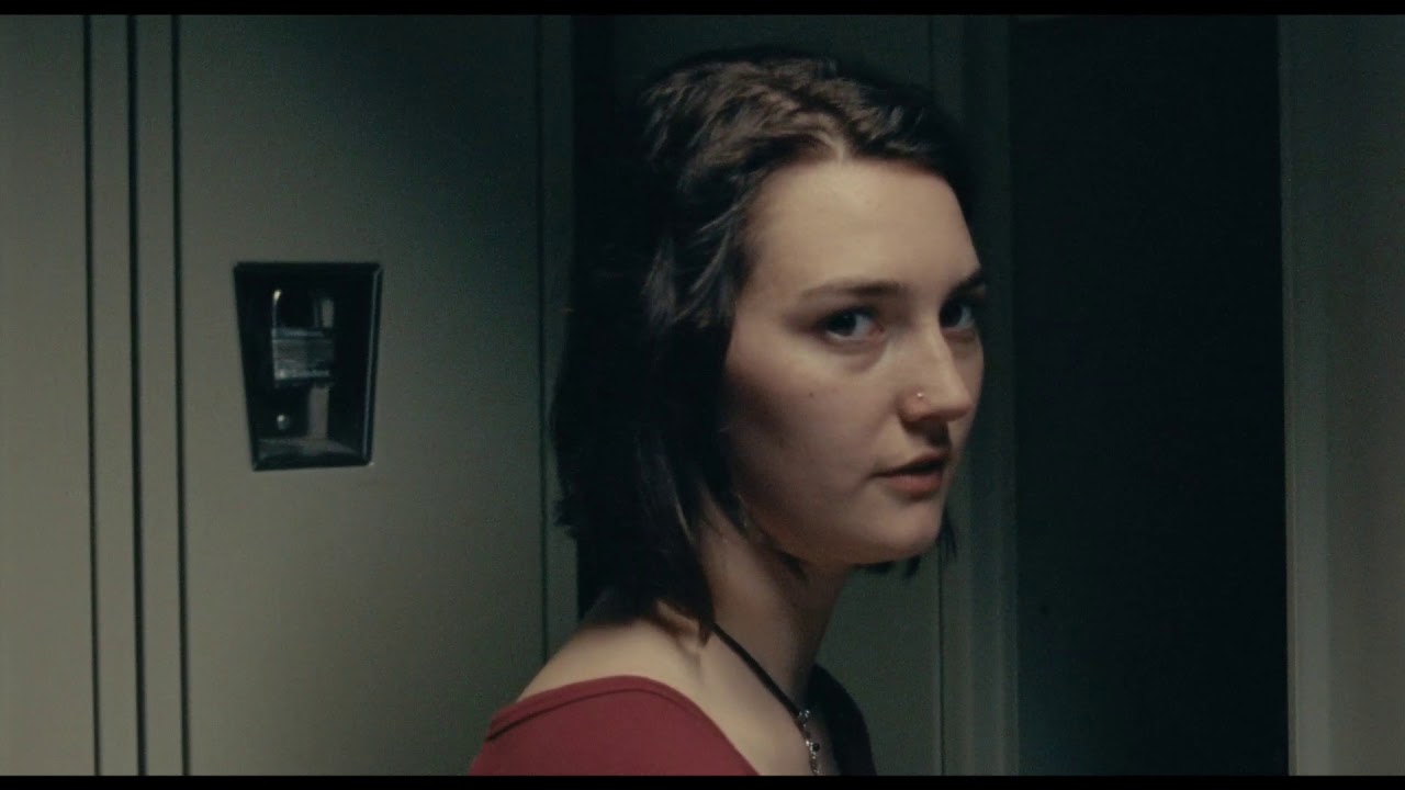 Видео к фильму Никогда, редко, иногда, всегда | "Girl Problems" Clip