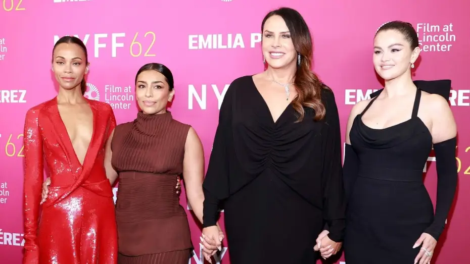 Видео к фильму Эмилия Перес | Selena Gomez, Zoe Salda&ntilde;a, Karla Sof&iacute;a Gasc&oacute;n, Jacques Audiard, and More on Emilia P&eacute;rez