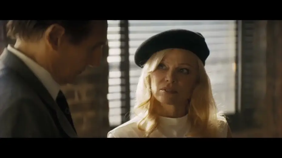 Видео к фильму Голый пистолет | "True Crime Novels" Film Clip