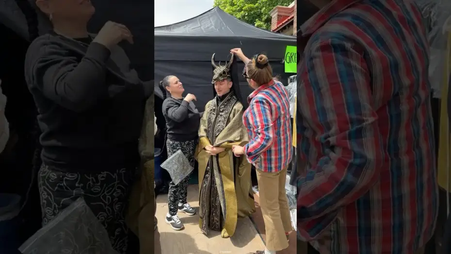 Видео к фильму Я иду искать 2 | Making Elijah's Wardrobe