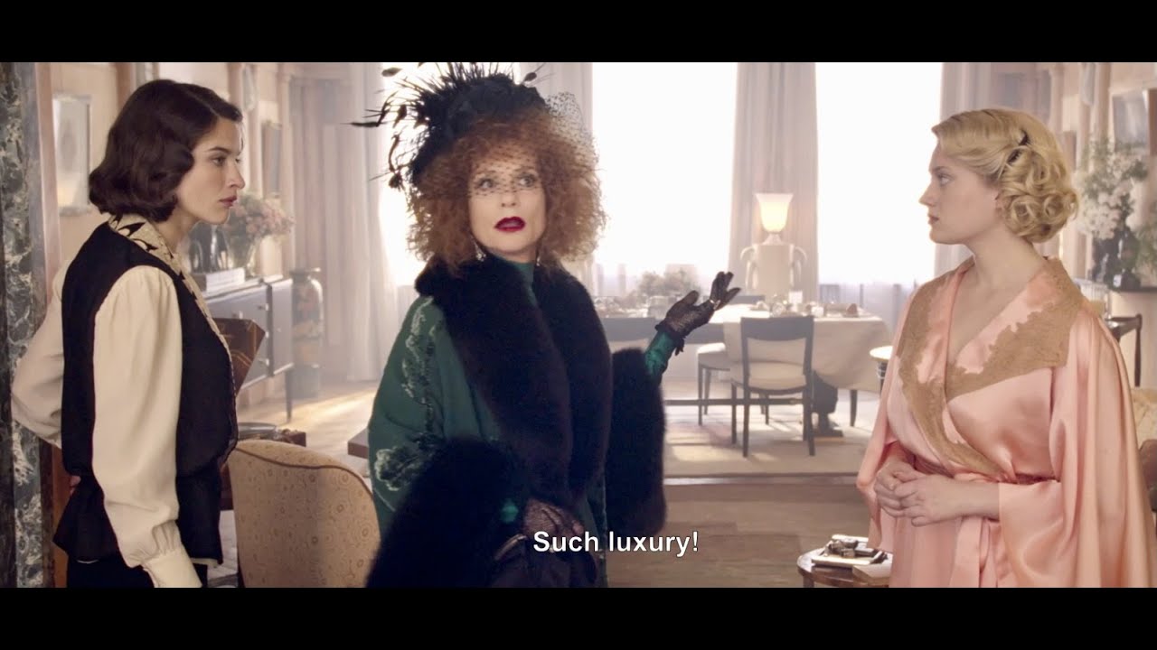 Видео к фильму Моё преступление | The Crime Is Mine / Mon crime (2023) - Trailer (English Subs)