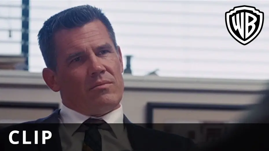 Видео к фильму Врождённый порок | Inherent Vice - "What's The Beef Here Exactly?" Clip - Official Warner Bros. UK