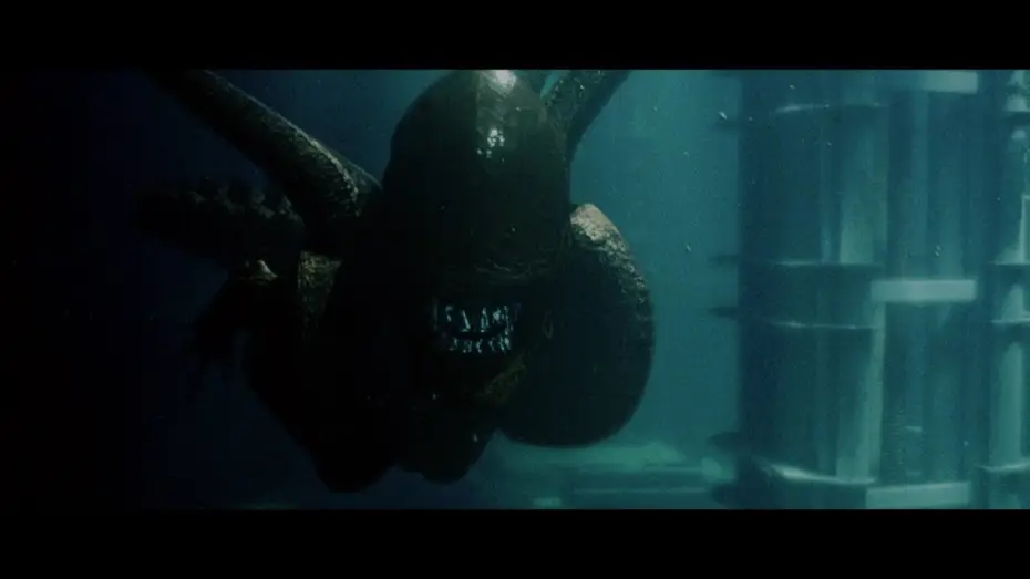Видео к фильму Чужой: Воскрешение | Alien: Resurrection - Official&reg; Trailer [HD]