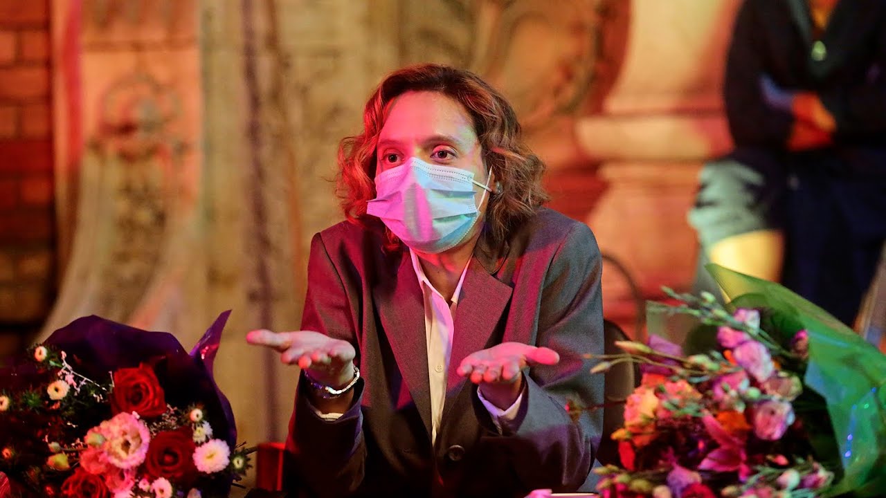 Видео к фильму Безумное кино для взрослых | Bad Luck Banging or Loony Porn | Official Trailer | Berlinale 2021