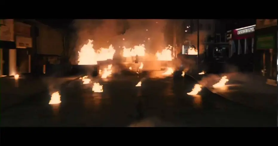 Видео к фильму Телекинез | Carrie (2013) - Teaser tr&aacute;iler espa&ntilde;ol