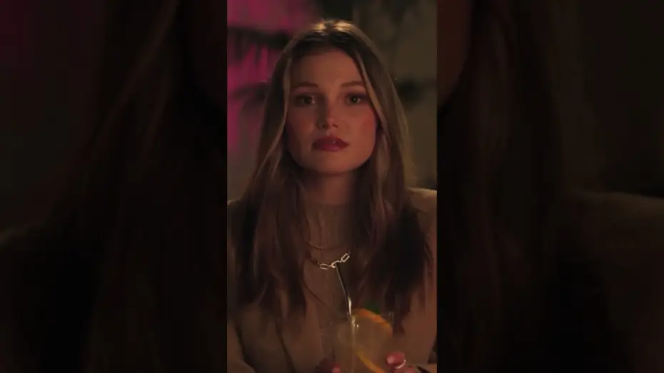 Видео к фильму Влюблённые глаза | Jay Enters the Restaurant (Scene)