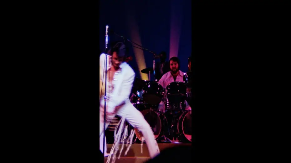 Видео к фильму EPiC: Elvis Presley in Concert | Get moving in IMAX