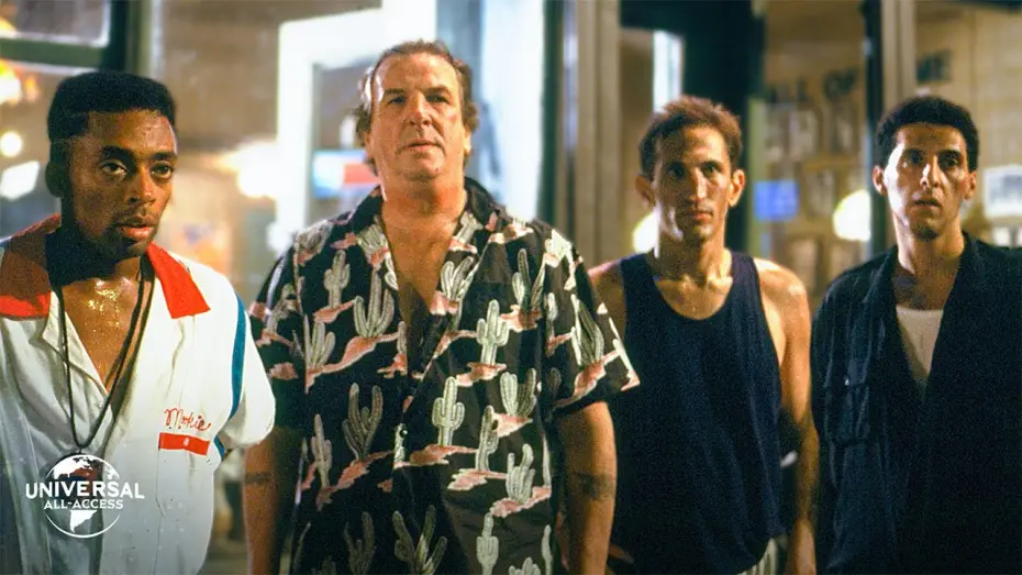 Видео к фильму Делай как надо | Spike Lee Deals With Trouble At Sal's Pizzeria