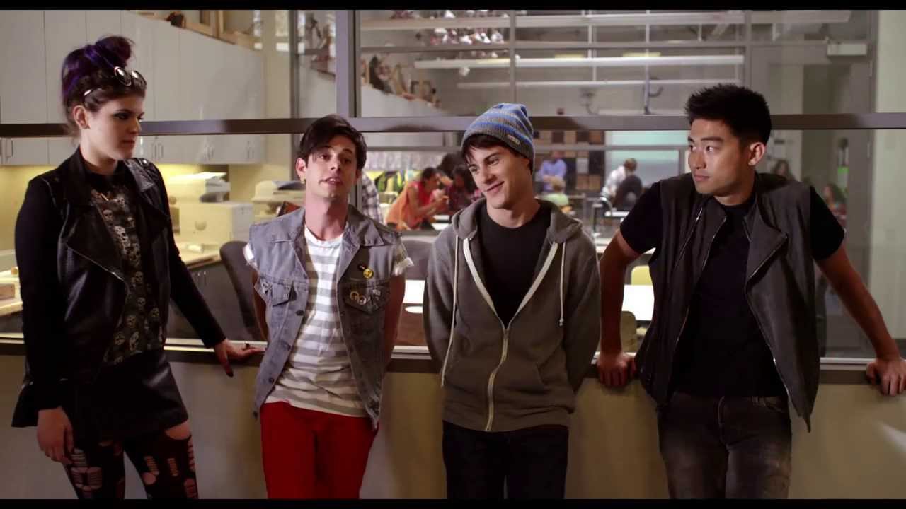 Видео к фильму Когда лучший друг &ndash; гей | EXCLUSIVE CLIP - Mean Girls Musical