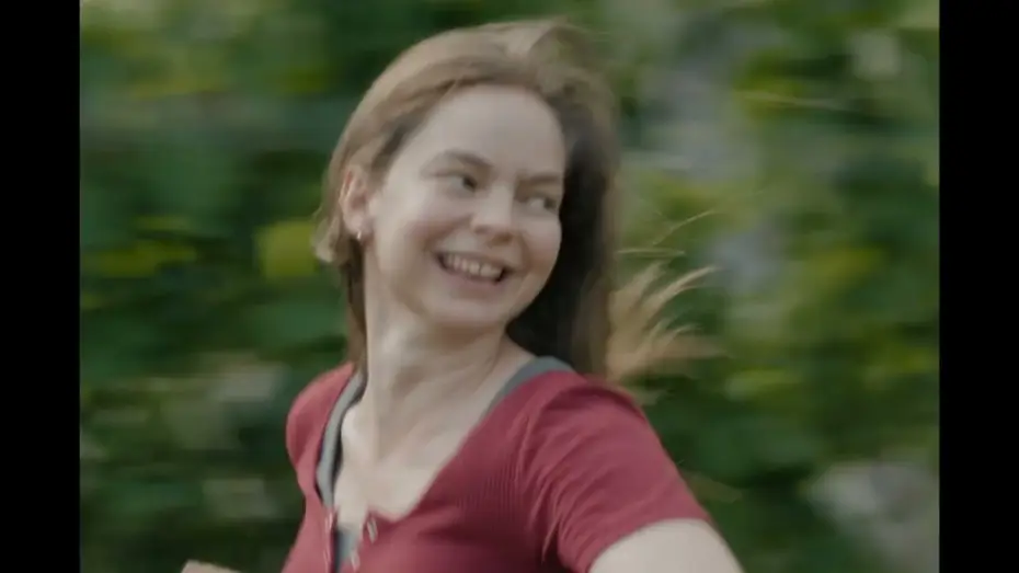 Видео к фильму Маленькие проблемные девочки | Little Trouble Girls (offizieller OmU-Trailer)