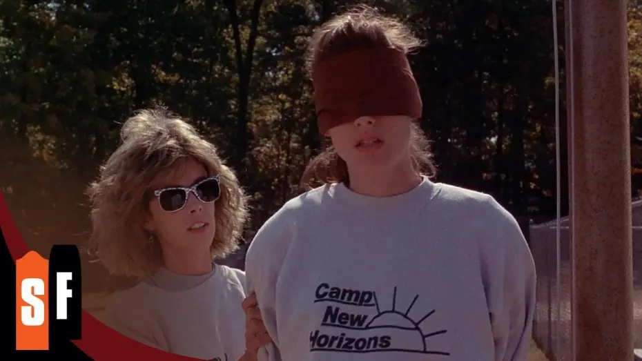 Видео к фильму Спящий лагерь 3: Безлюдная территория | Flagpole Death Scene (1/2)