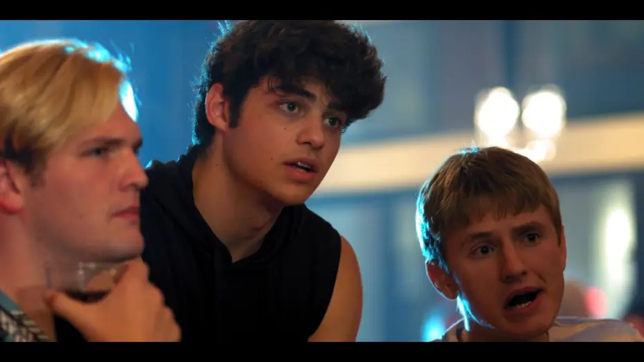 Видео к фильму Одним касанием | Noah Centineo, George Hamilton, Kendall Sanders in SWIPED