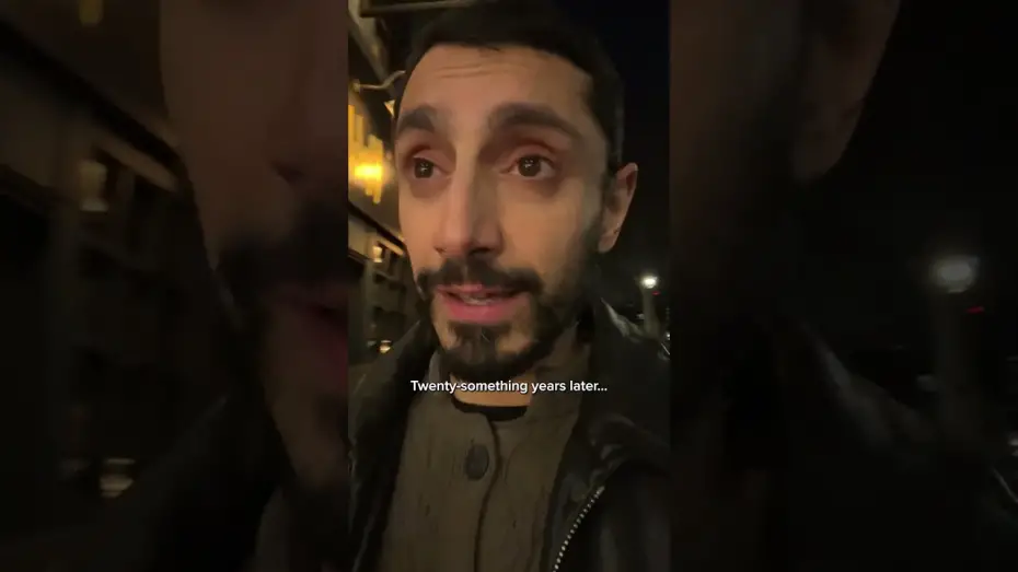 Видео к фильму Hamlet | Riz Ahmed's 15 Year Obsession