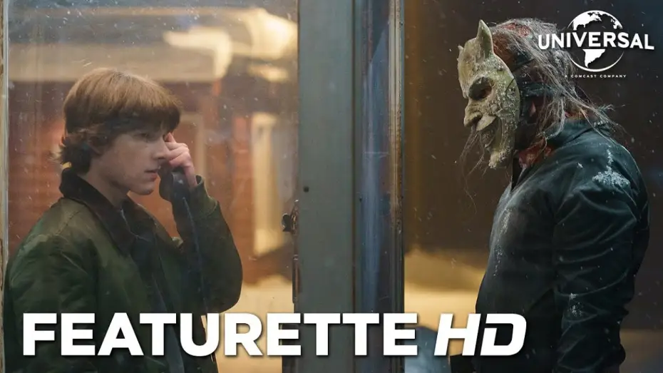 Видео к фильму Чёрный телефон 2 | Featurette - Ethan Hawke vuelve como El Captor [VOSE]